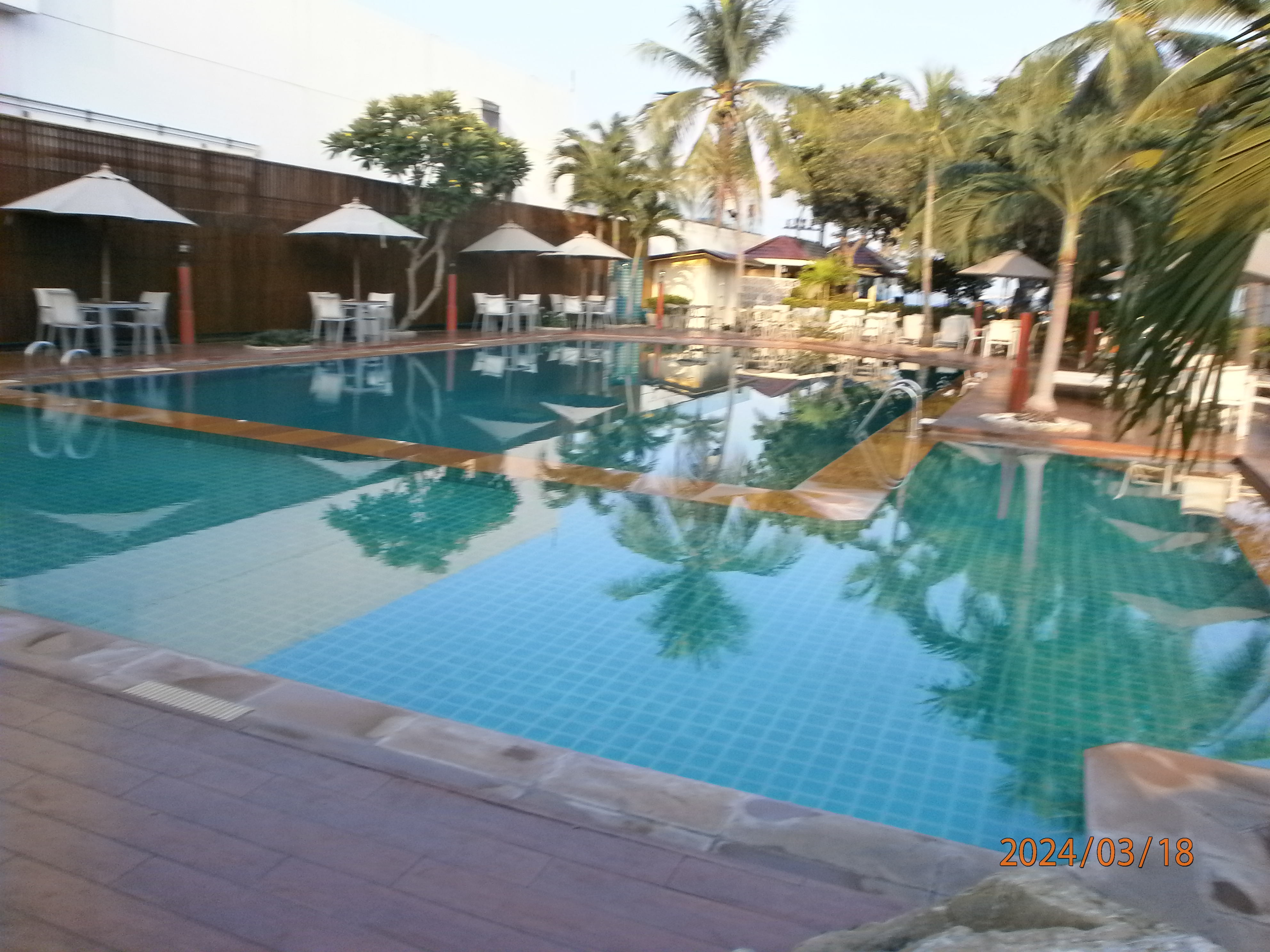 Twin Palms Resort
