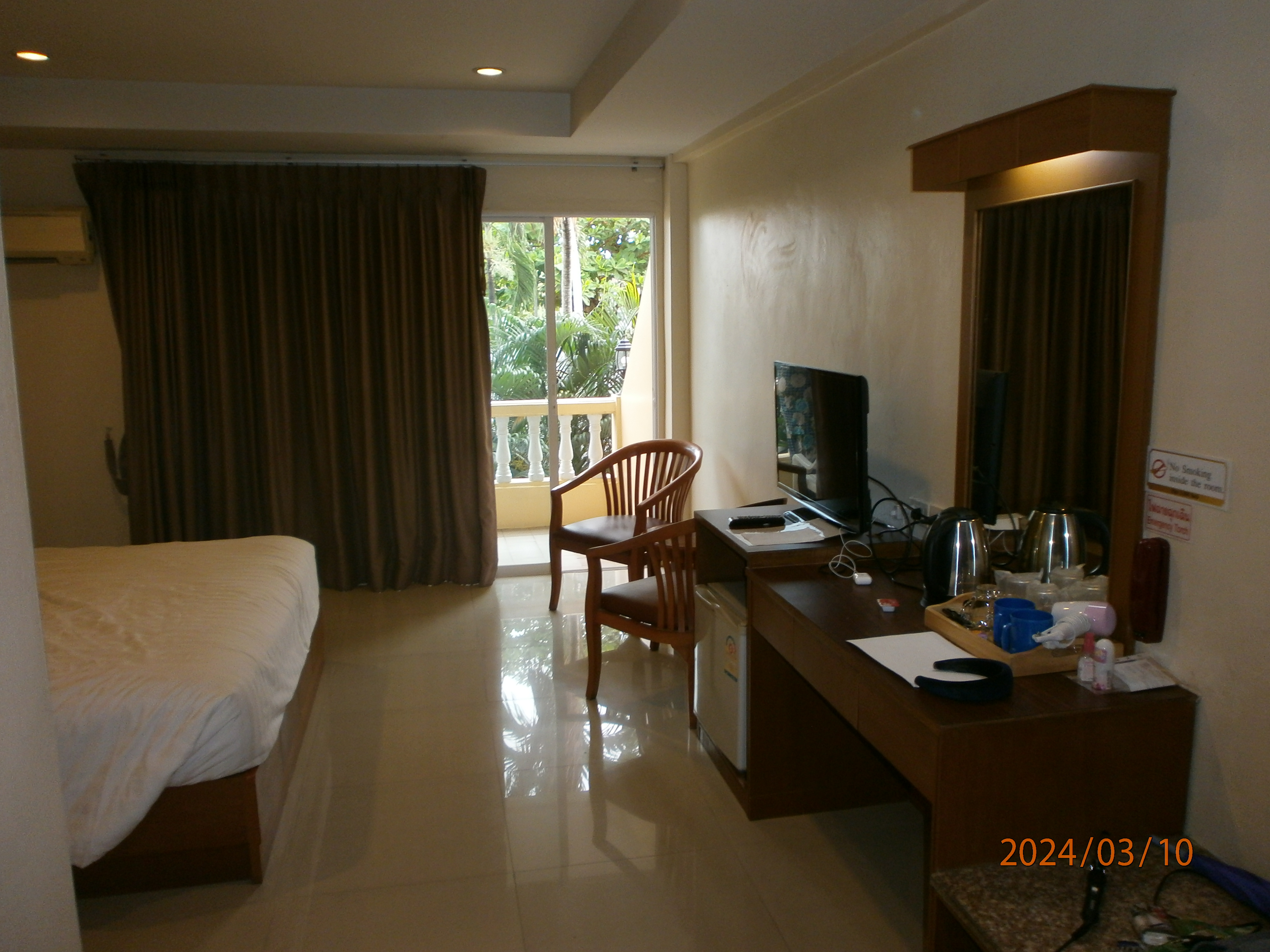 Twin Palms Resort